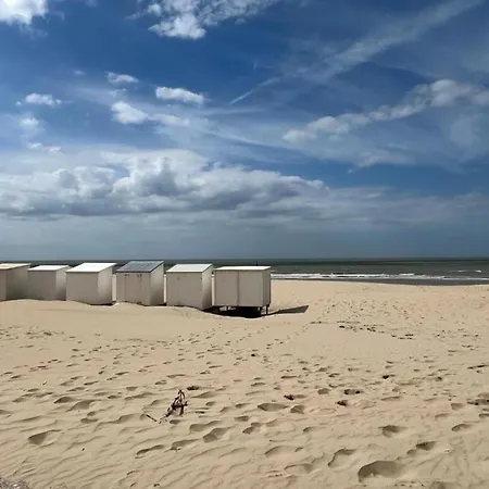 In With Sea Views Apartmán